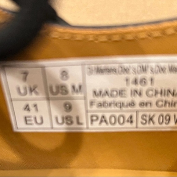 NWB Dr. Martens 1461 WOMEN'S SMOOTH LEATHER OXFORD SHOES Black US 9/EU 41 - Picture 9 of 12